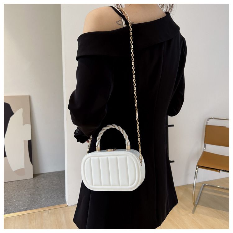 Texture small square 2024 new simple atmospheric commuting shoulder fashionable and versatile chain box bag_voghion.com
