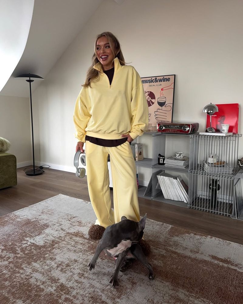 Completo da jogging con cappuccio oversize e coulisse - Completo casual streetwear in due pezzi in misto cotone (bianco, grigio, rosa, blu navy e_voghion.com