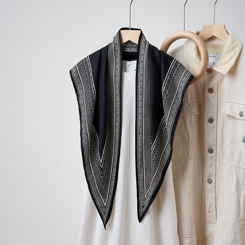 Nuova sciarpa di seta bianca a forma di diamante, semplice, multifunzionale, di colore puro, diagonale e minimalista_voghion.com