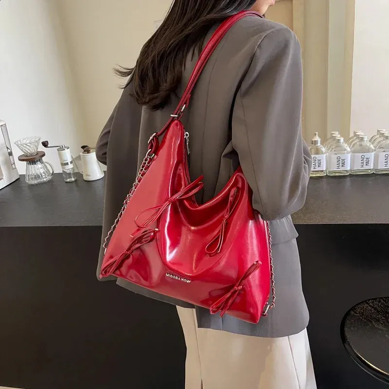 LEFTSIDE Borsa a tracolla con catena da donna, piccola, in pelle PU, tendenza Y2K, con fiocco, 240902_voghion.com