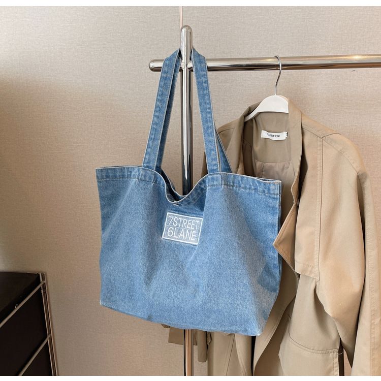 Stor volumen Tote denimtaske med broderet monogram enkelt skuldertaske_voghion.com