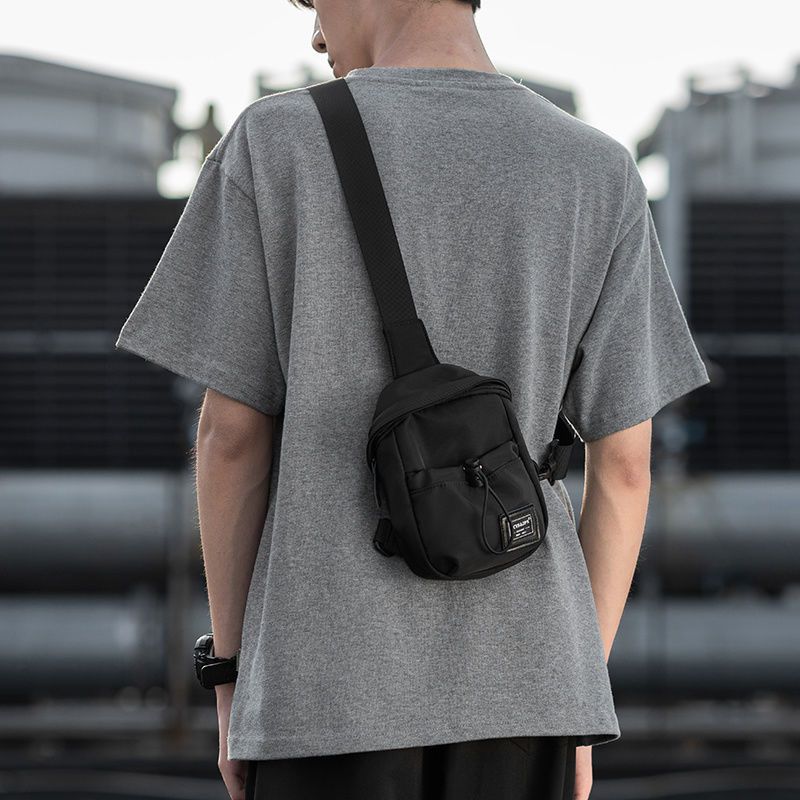 Mini marsupio da uomo, leggero, in nylon, a tracolla, in stile urbano minimalista, piccolo marsupio per uso quotidiano._voghion.com