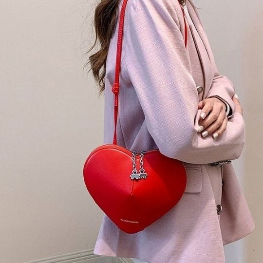 Borsa a tracolla versatile alla moda a forma di cuore per il 2024, nuova e carina borsa a tracolla di nicchia con personalità Melad, alla moda per le donne_voghion.com