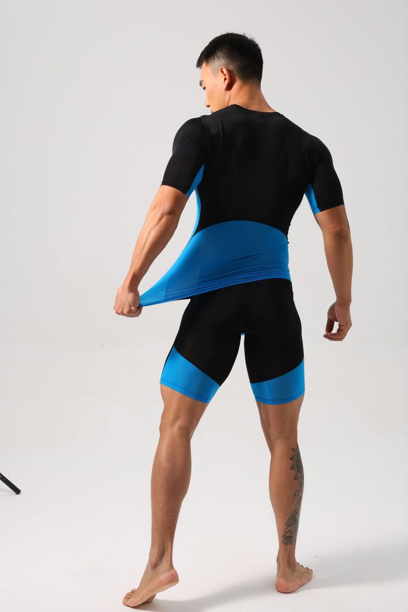 Abbigliamento da uomo, collant fitness color carne, comodi e super elasticizzati_voghion.com