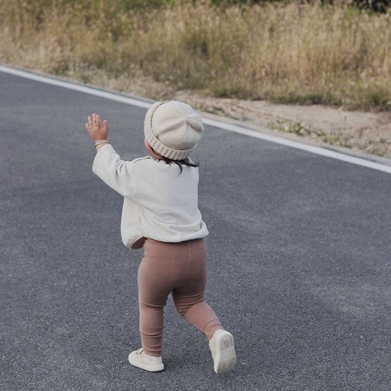 Koreansk stil forår og sommer baby tynde cropped leggings til mænd og kvinder Baomodal bløde, højelastiske ensfarvede slim-fit bukser_voghion.com