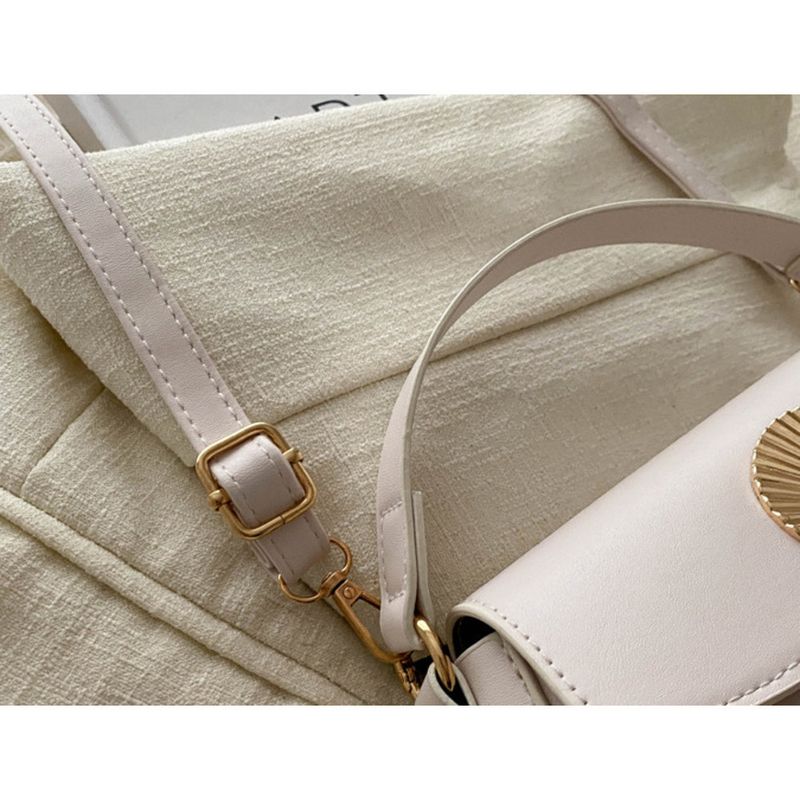 New Fashion Trendy High end Lock Buckle Handheld Small Square for Women's 2024 Summer Versatile and Beautiful One_voghion.com