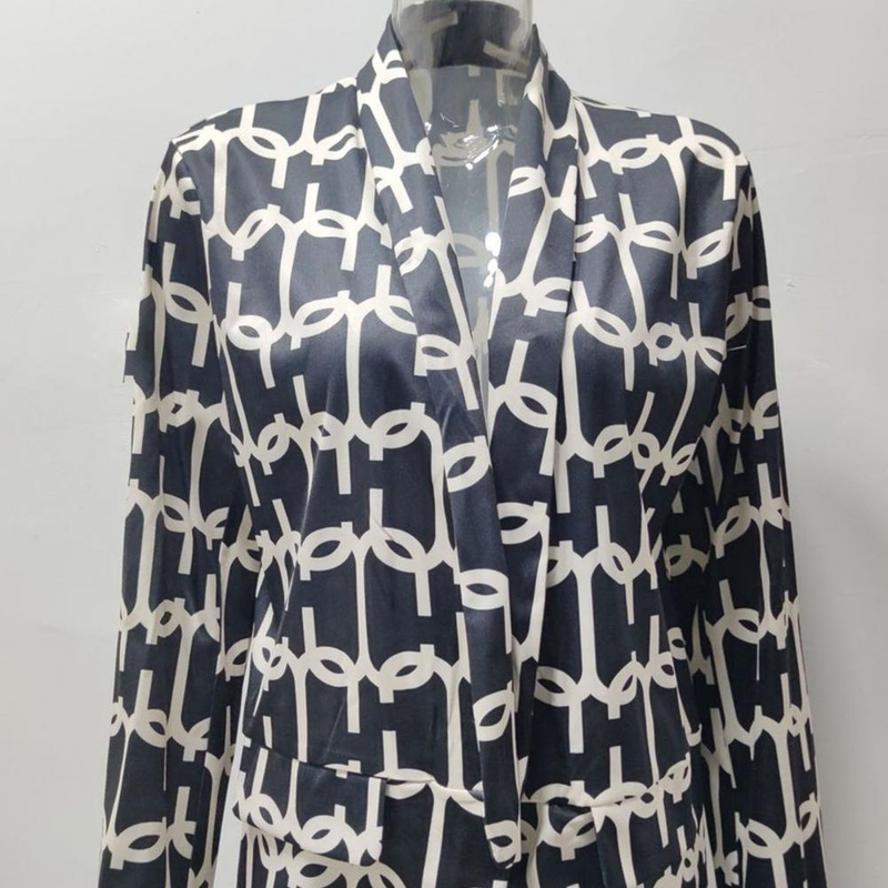 Fashion 2022 Blazer Woman Jacket Flap Pockets Solid Color Suit Jacket Office Work Lapel Open Front Cardigan Blazer_voghion.com