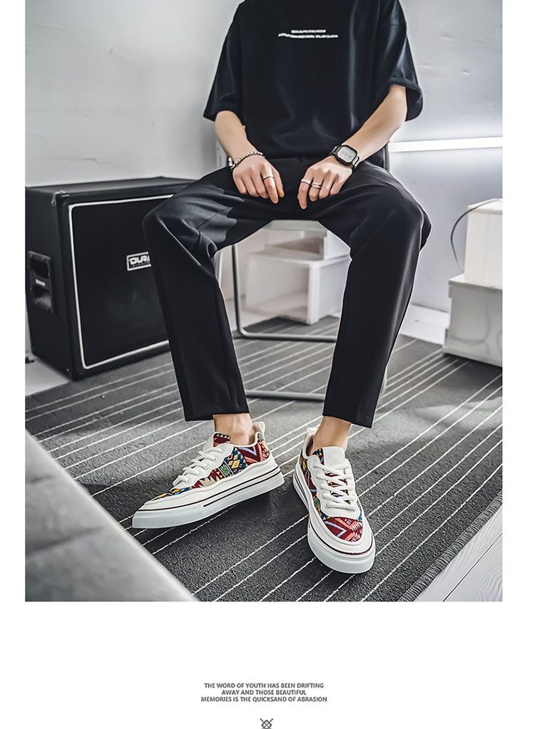 New Summer 2024 Breathable Canvas Men's Fashion Printed Student Korean Edition Trendy Casual Versatile Board Shoes Men_voghion.com