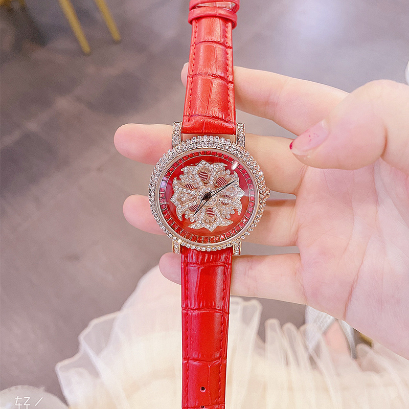 Orologio con quadrante grande alla moda e alla moda, vera cintura rotante da donna a forma di fiore con orologio impermeabile con intarsio di diamanti_voghion.com