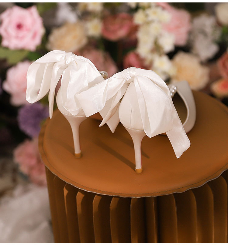 Hochhackige Sandalen 2024 Baotou Pearl Thin Heel Multifunktionale spitze Einzelschuhe_voghion.com