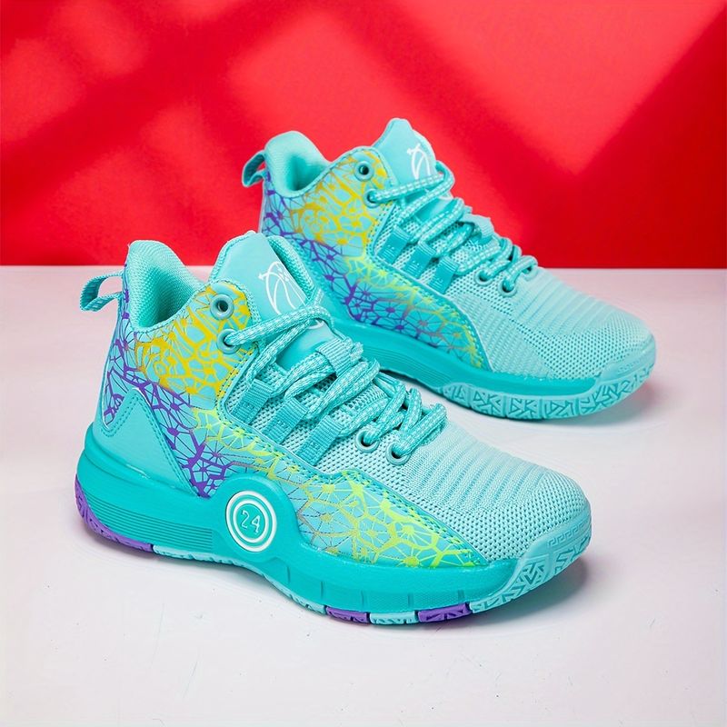 Madingi berniukų krepšinio bateliai, patogūs neslystantys suvarstomi, kvėpuojantys laisvalaikio sportbačiai, skirti vaikų veiklai lauke_voghion.com