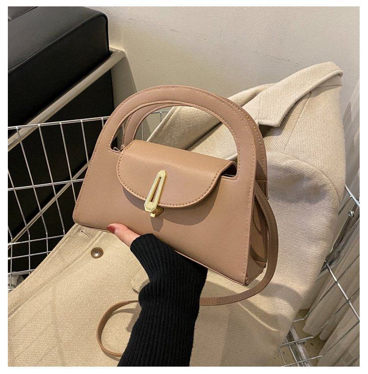 Borsa di fascia alta da donna Estate 2023 New Texture Niche Design All-match Borsa da donna a tracolla estiva nera_voghion.com