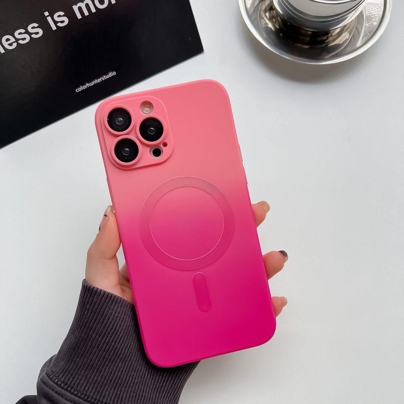 Two-color Gradient Liquid Magnetic Case For 15 Pro Max 17 With Built-in Lens Protector 16_voghion.com