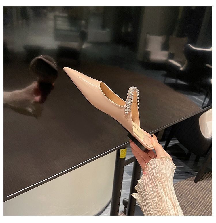 Nuovi sandali estivi in pelle laccata con diamanti per donna con tacchi alti e sottili a punta, fascia per capelli, fondo piatto e_voghion.com