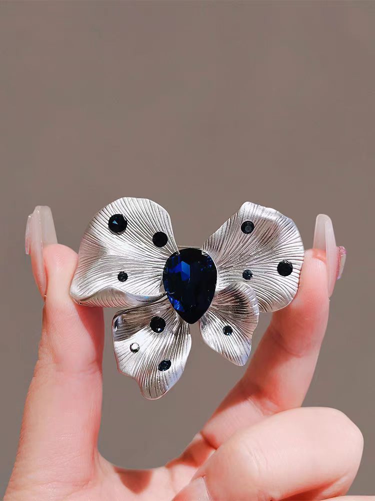 Brooch Three-dimensional Pin Butterfly Temperament Fashionable Retro High-end Exaggerated Crystal Coat Accessories Suit Corsage_voghion.com