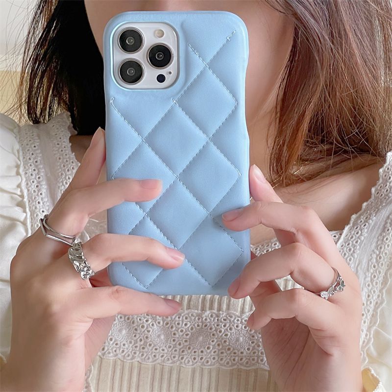 Mobile phone case rhombus pattern suitable for Apple 14promax mobile phone case iphone13 leather 12 small fragrance 11 three pack hard_voghion.com