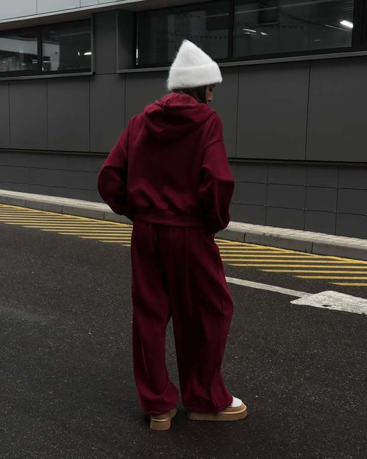 Conjunto casual de sudadera y jogger para mujer (manga larga, 65 % algodón, tallas S-XL) – Conjunto de dos piezas en color vino, espresso y bosque_voghion.com