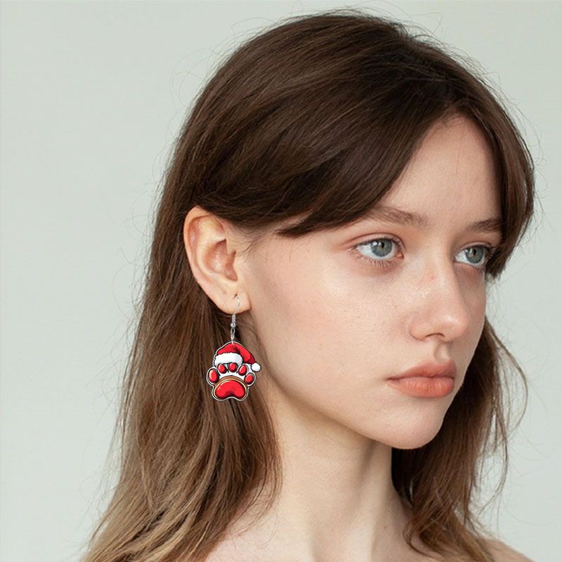 Nouvelles boucles d'oreilles en acrylique en forme de griffes de chien de Noël, joli design de chaperon rouge, cadeau parfait pour elle_voghion.com
