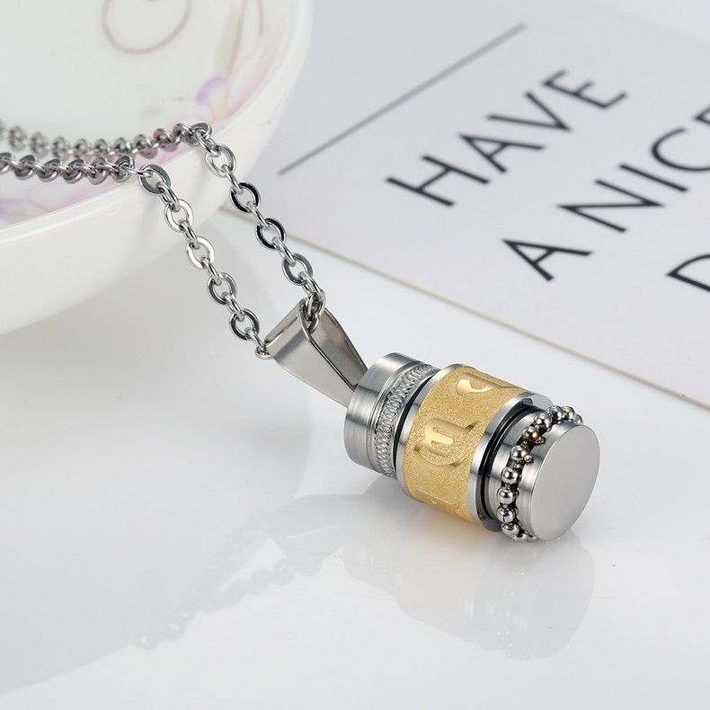 Collier pendentif créatif personnalisé transfrontalier rétro sanskrit avec mantra à six mots, accessoires tendance en acier titane pour hommes et femmes_voghion.com