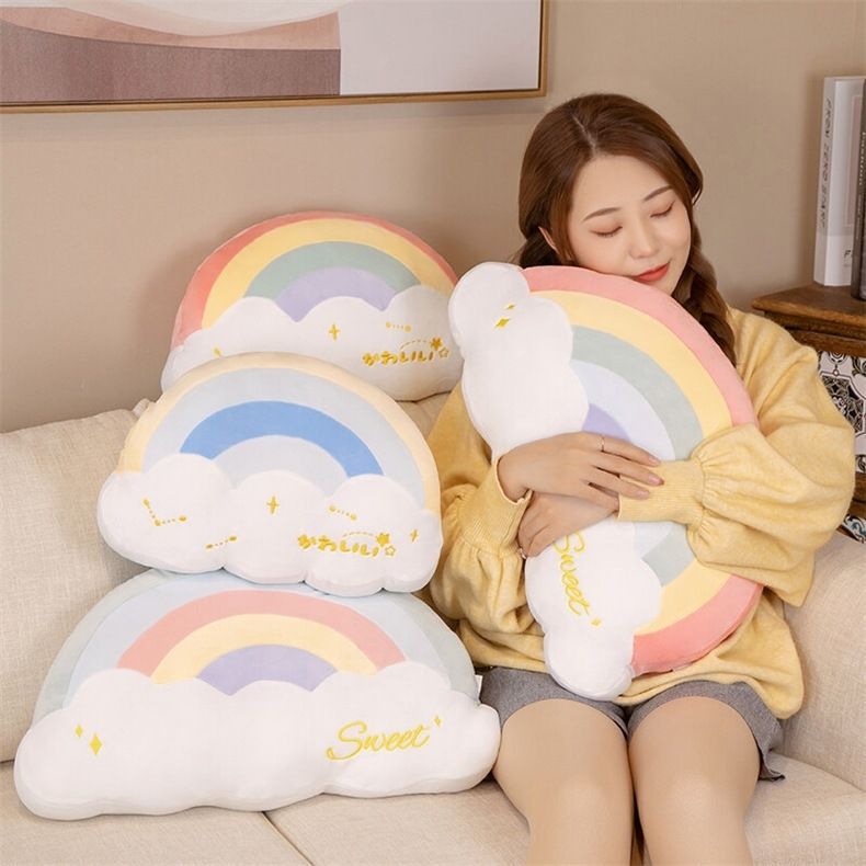 Trendy New Rainbow Süßes Dual-Use Schlaf-Nickerchen Handgewickeltes Plüschkissen Geschenk-Taillenkissen_voghion.com
