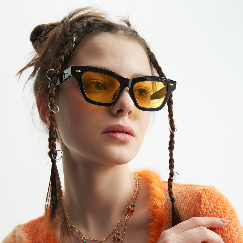 Hot selling items Glasses 95168 Square Tortoise Shell Rivet Small Frame Funny Sunglasses for Men and Women_voghion.com