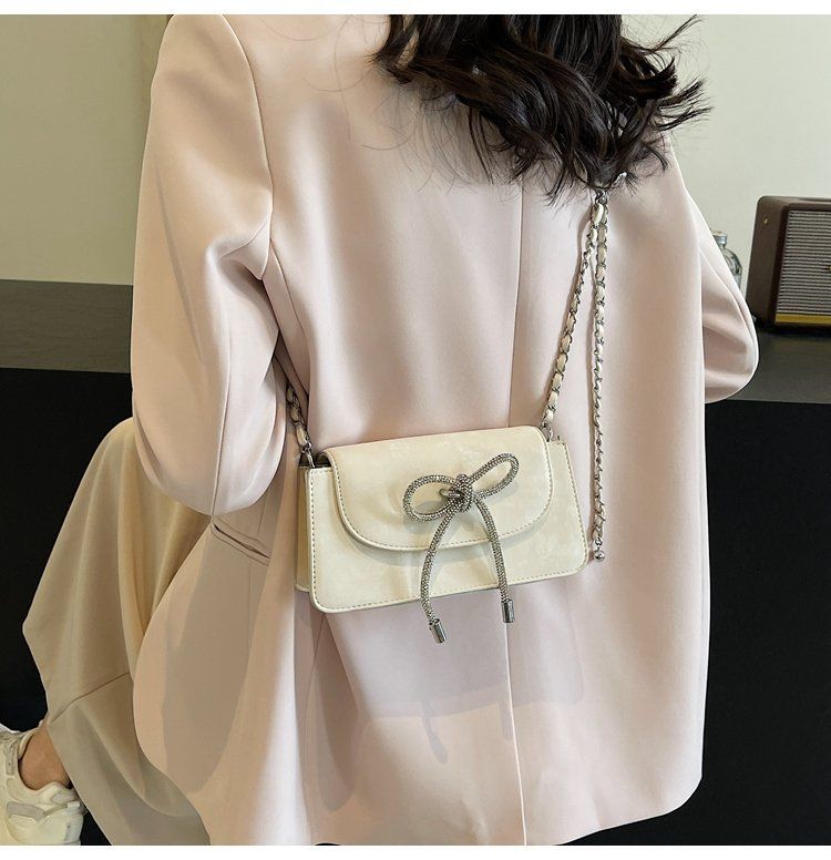 2024 New Chain Crossbody Single Shoulder Sequin Women's Texture Small Fragrant Wind Solid Color Bow Mini Handheld Bag_voghion.com