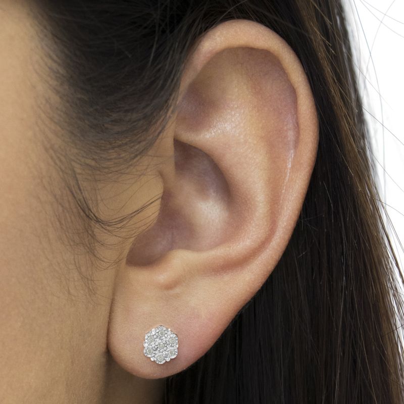 .925 Sterling Silver 1/4 Cttw Round-Cut Diamond Miracle-Set Floral Cluster Button Stud Earrings (I-J Color, I3 Clarity)_voghion.com