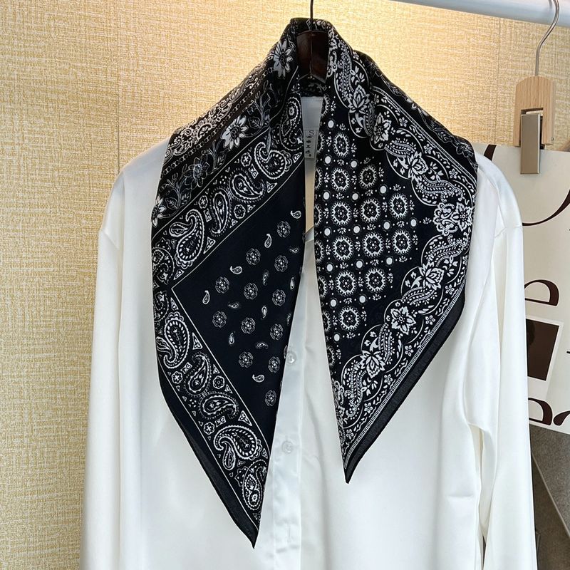 Color blocked black white cashew flower mulberry square 70 silk versatile for spring and autumn scarf_voghion.com