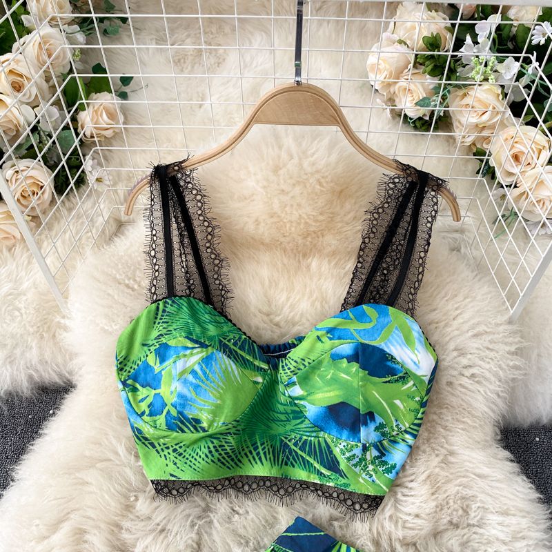 Naisterõivad pühade stiilis ülikonna disainiga pitsist topp, lühike topp, kõrge vöökohaga volditud seelik, trendikas_voghion.com