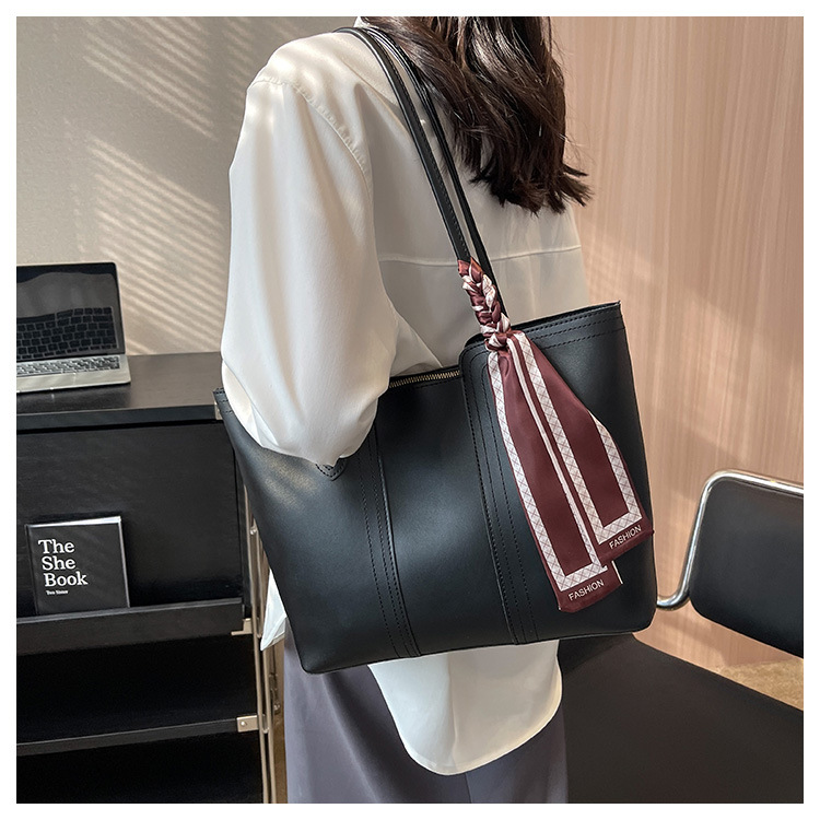 Borsa a tracolla versatile da donna, di grande capacità, primavera/estate 2024, con texture popolare, per i pendolari_voghion.com