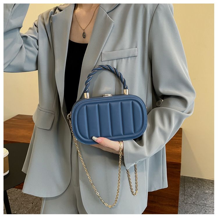 Texture small square 2024 new simple atmospheric commuting shoulder fashionable and versatile chain box bag_voghion.com