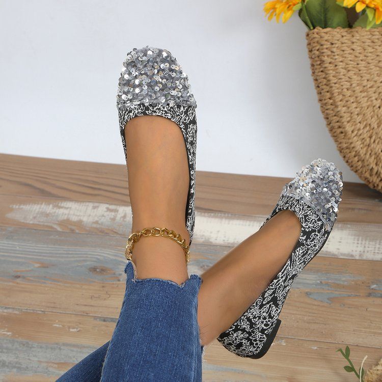 2025 New Evening Style Water Diamond French Flat Single Women's Pointed Grandma Shoes 41-43_voghion.com