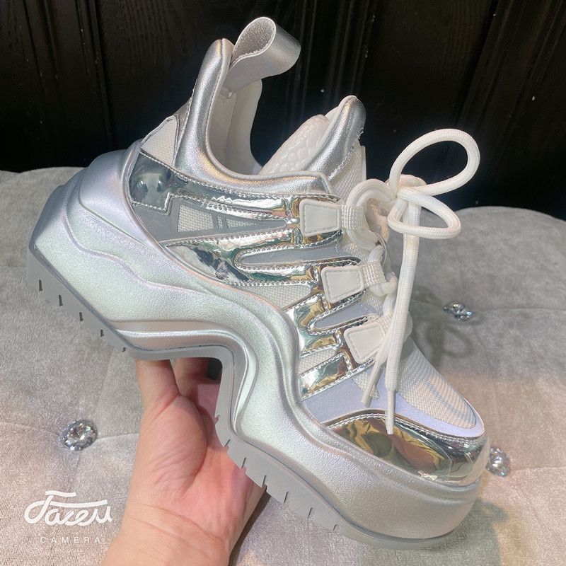 Scarpe casual da donna con punta tonda e lacci, con suola spessa, con aumento di altezza, autunno inverno 2025, nuove_voghion.com