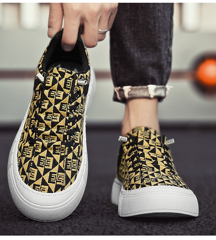 Zapatillas de lona para hombre 2024 nuevas de otoño transpirables, versátiles, informales, planas, antideslizantes y con aumento de altura, deportivas para jóvenes a la moda_voghion.com