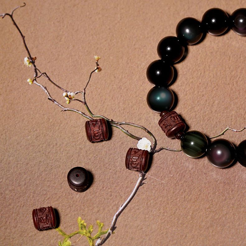 Obsidian Small Leaf Red Sandalwood For Men And Women With Six-Word Mantra Buddhist Prayer Beads Bracelet Gift_voghion.com