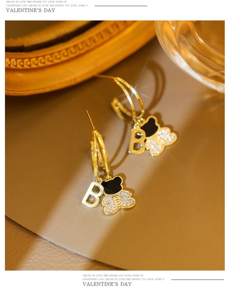 orecchini ad ago in argento s925 orecchini versatili personalizzati in metallo internet celebrità temperamento moda semplice lettera B orecchini con orso per donna_voghion.com