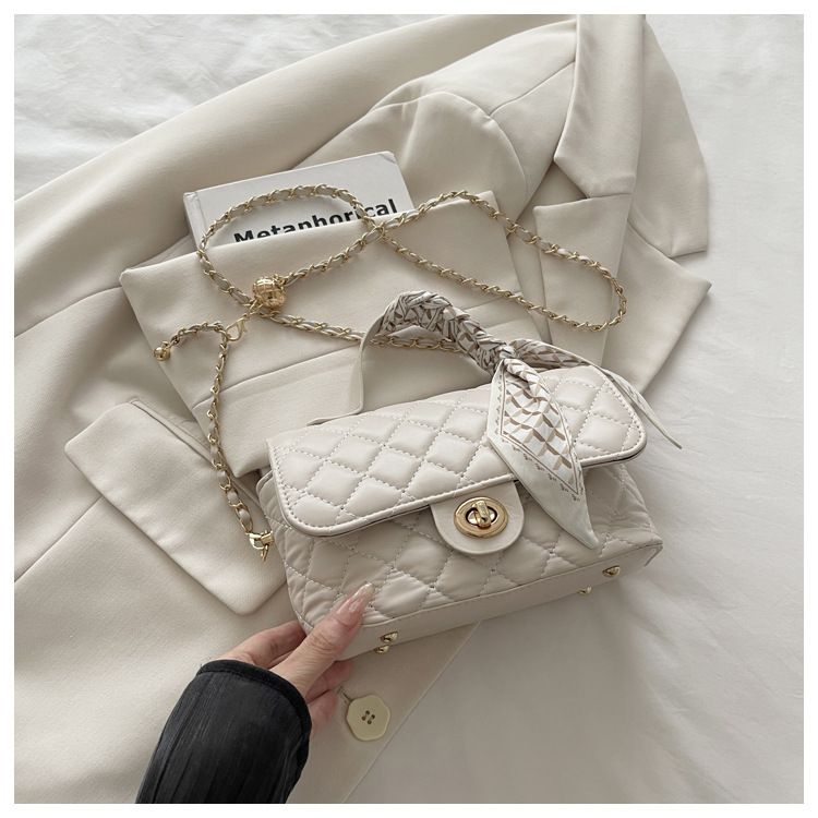 Women's Fashion Shoulder Bag With Quilted Design, Chain Strap & Scarf Detail - Soft PU Crossbody Purse For Daily Commute & Casual Outings_voghion.com
