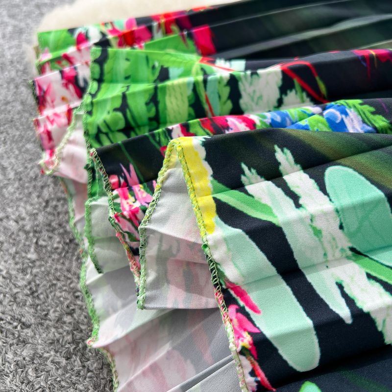 Women's Clothing Two Piece Suit High Collar Short Sleeve Knitted Top High Pleated Skirt Suit_voghion.com