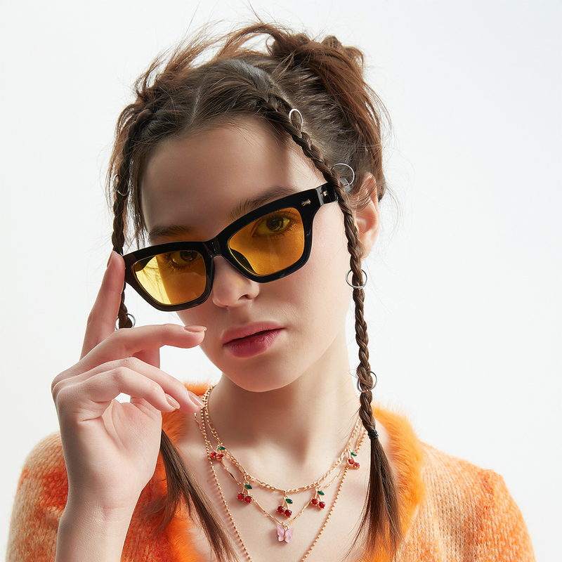 Hot selling items Glasses 95168 Square Tortoise Shell Rivet Small Frame Funny Sunglasses for Men and Women_voghion.com
