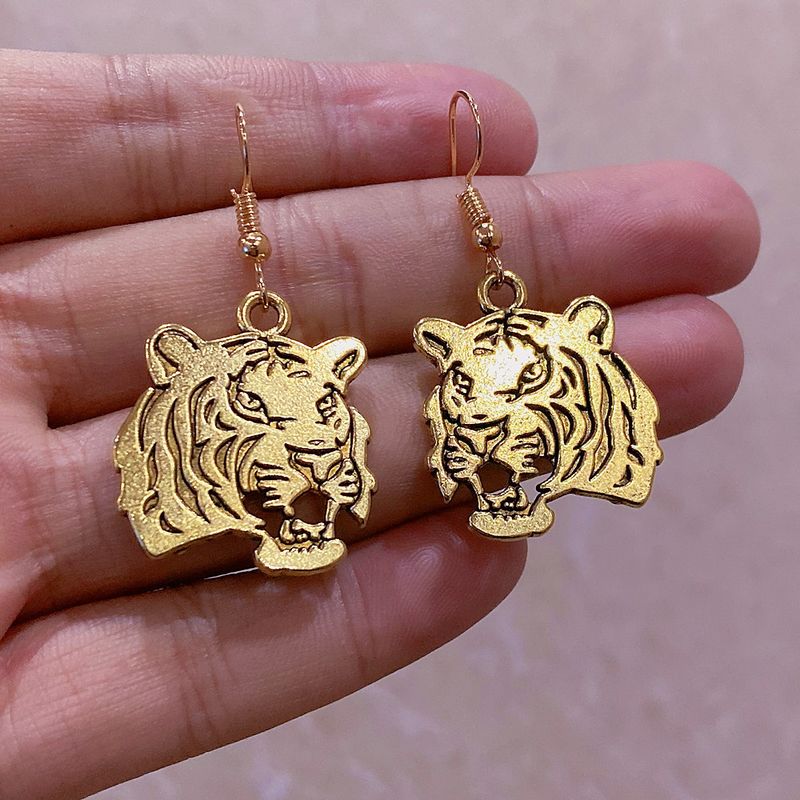 Boucles d'oreilles crochet tigre en alliage élégantes et féroces_voghion.com