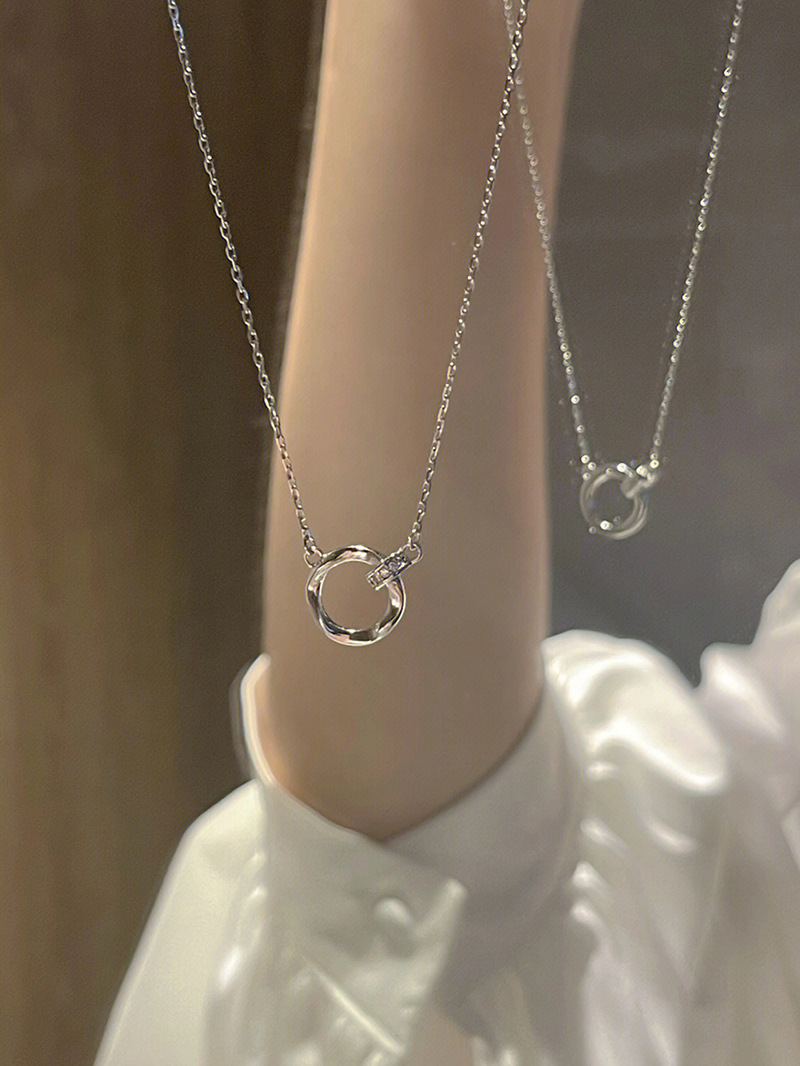 Collier pendentif cercle, bijoux, breloque circulaire, collier géométrique_voghion.com