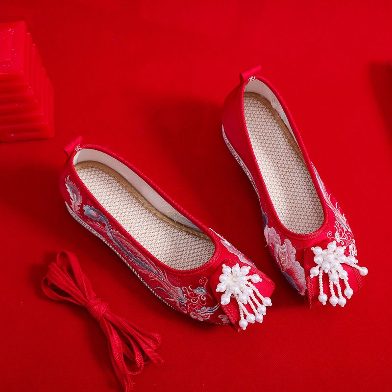 Umgedrehte Stoffschuhe im antiken Stil mit Perlenstickerei, Hanfu-Schuhe für Damen mit erhabenen Elementen im Inneren_voghion.com