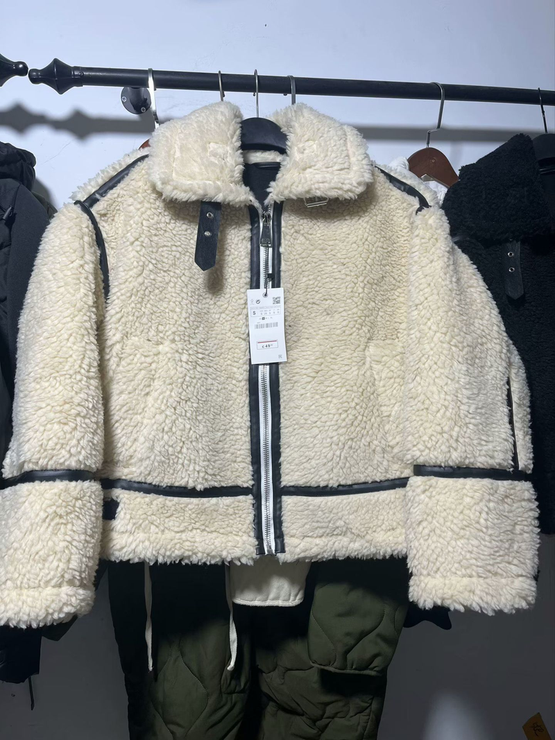 Damenbekleidung Mode Lockerer, farblich passender Mantel aus Lammwolle_voghion.com