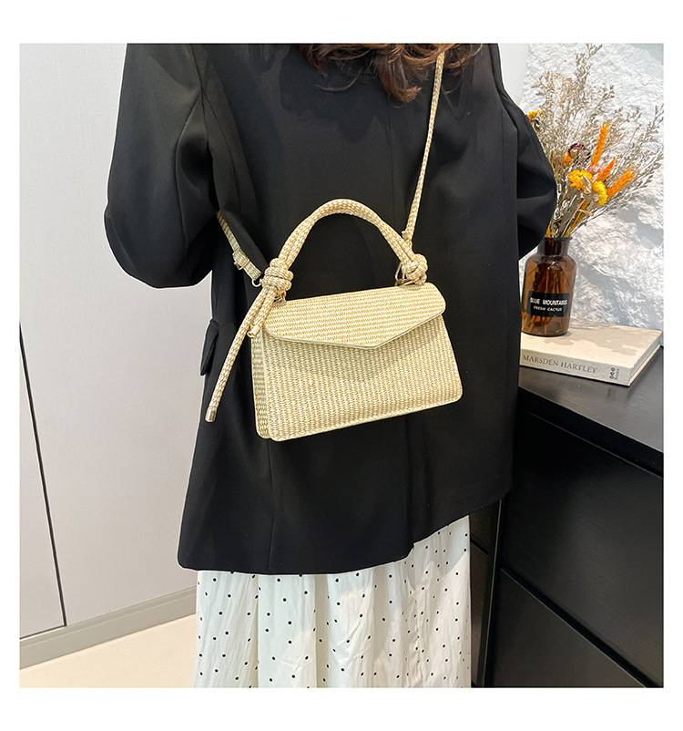 Mode im westlichen Stil Handtasche Tasche weibliche 2025 neue lässige einfache Schulter geschlungen Pendler kleine Tasche_voghion.com