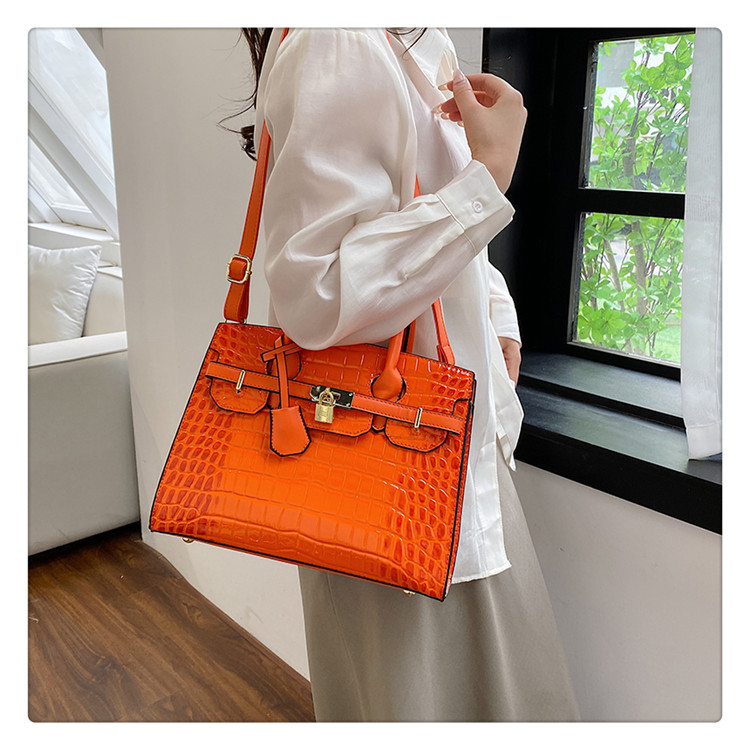 Vintage Fashion Crocodile Print Handheld Shoulder Crossbody Bag_voghion.com