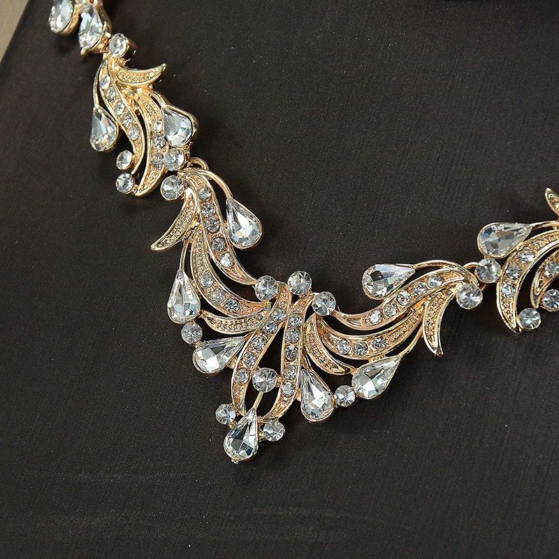 . Set accessori abito da sposa collana esagerata scintillante_voghion.com