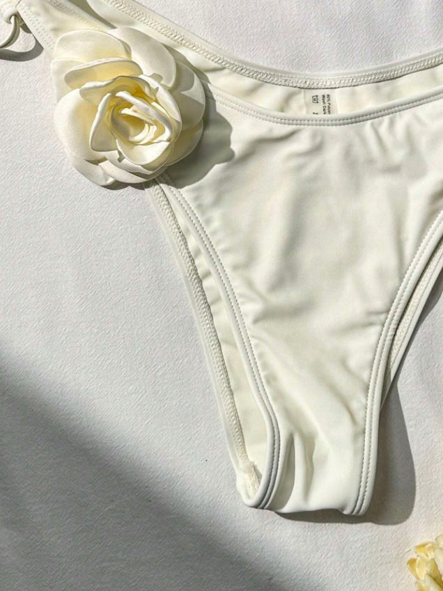 Costume da bagno bikini con fiori tridimensionali alla moda per donna_voghion.com