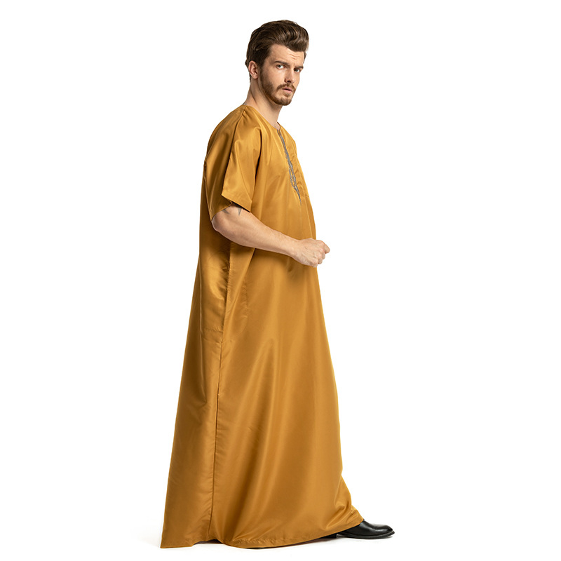Männerkleeder muslimesch Männerkleed mat gesticktem kuerzen Ärmelen, Ronnhalsmantel fir Männer_voghion.com