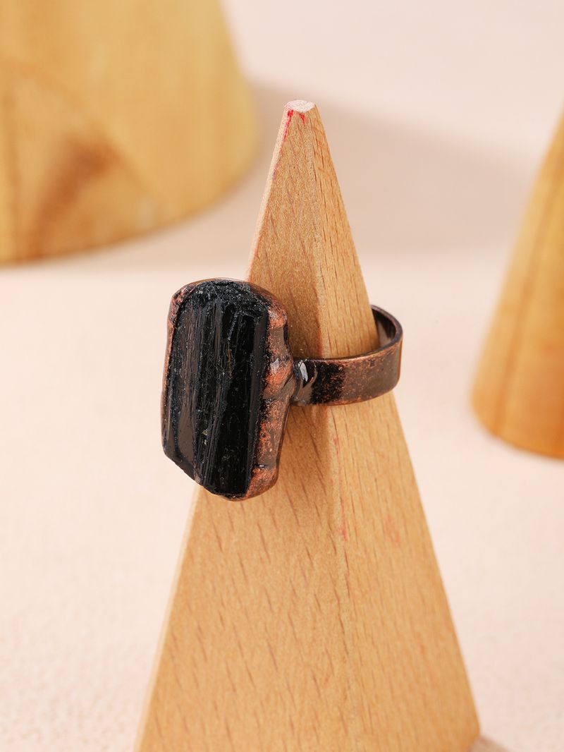 Anello di personalità alla moda aperto e regolabile irregolare in tormalina nera naturale con placcatura in bronzo antico_voghion.com