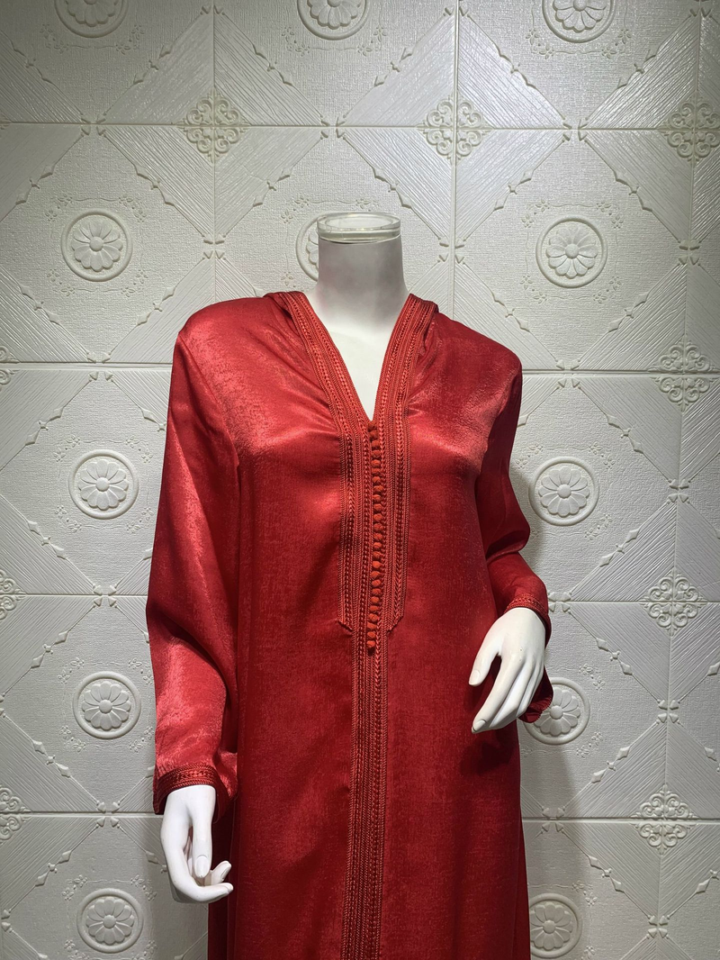 Abaya musulmano in camoscio con pizzo color champagne da donna Abaya maculato da donna_voghion.com